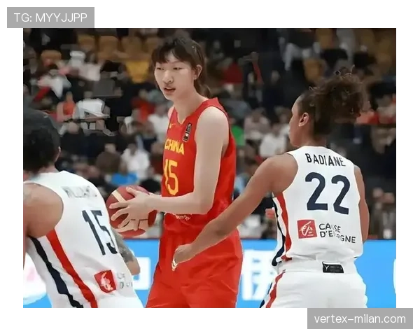 韩旭训练完啃鸡腿那刻,我才知道她为啥能进WNBA 韩旭训练完啃鸡腿那刻,我才知道她为啥能进WNBA